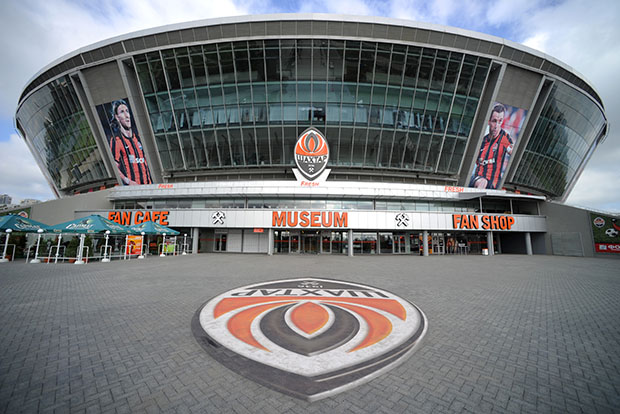 Здание стадиона "Донбасс Арена" в Донецке